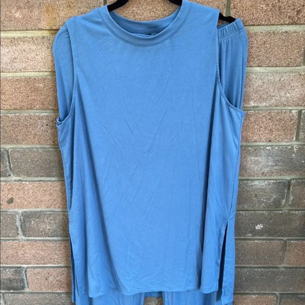 PrettyGarde Blue No-Sleeve Pajama Set for Cozy Sleep or lounge wear - Picture 3 of 9